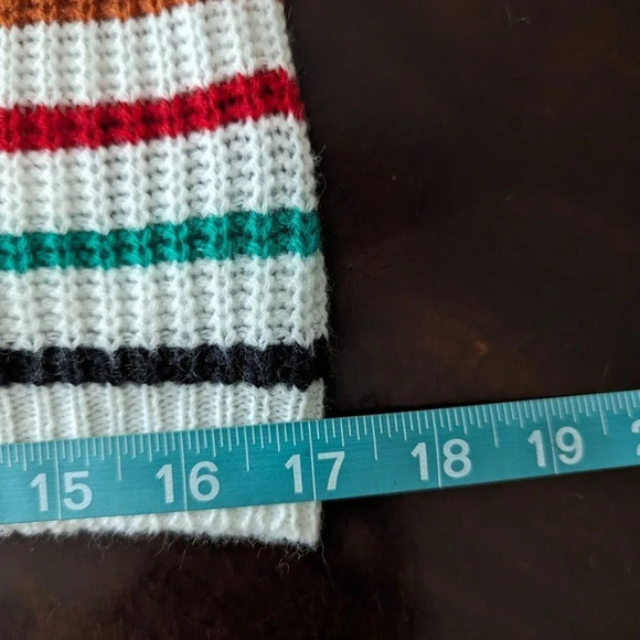 Emery Rose V-Neck Striped Sweater Tank Size Medium - Picture 6 of 7